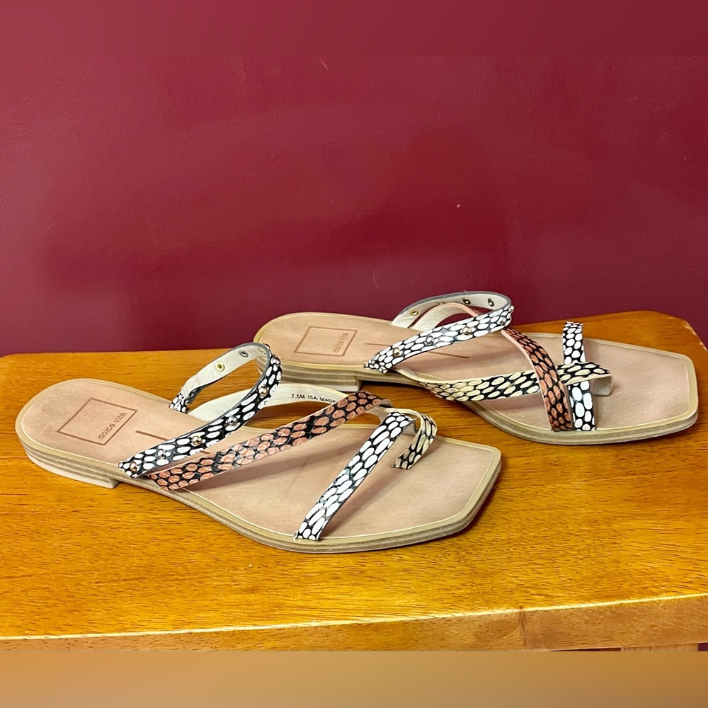 Dolce Vita Isa Strappy Sandals Flats Snake print Gold silver Beads Size 7.5 - Picture 3 of 6